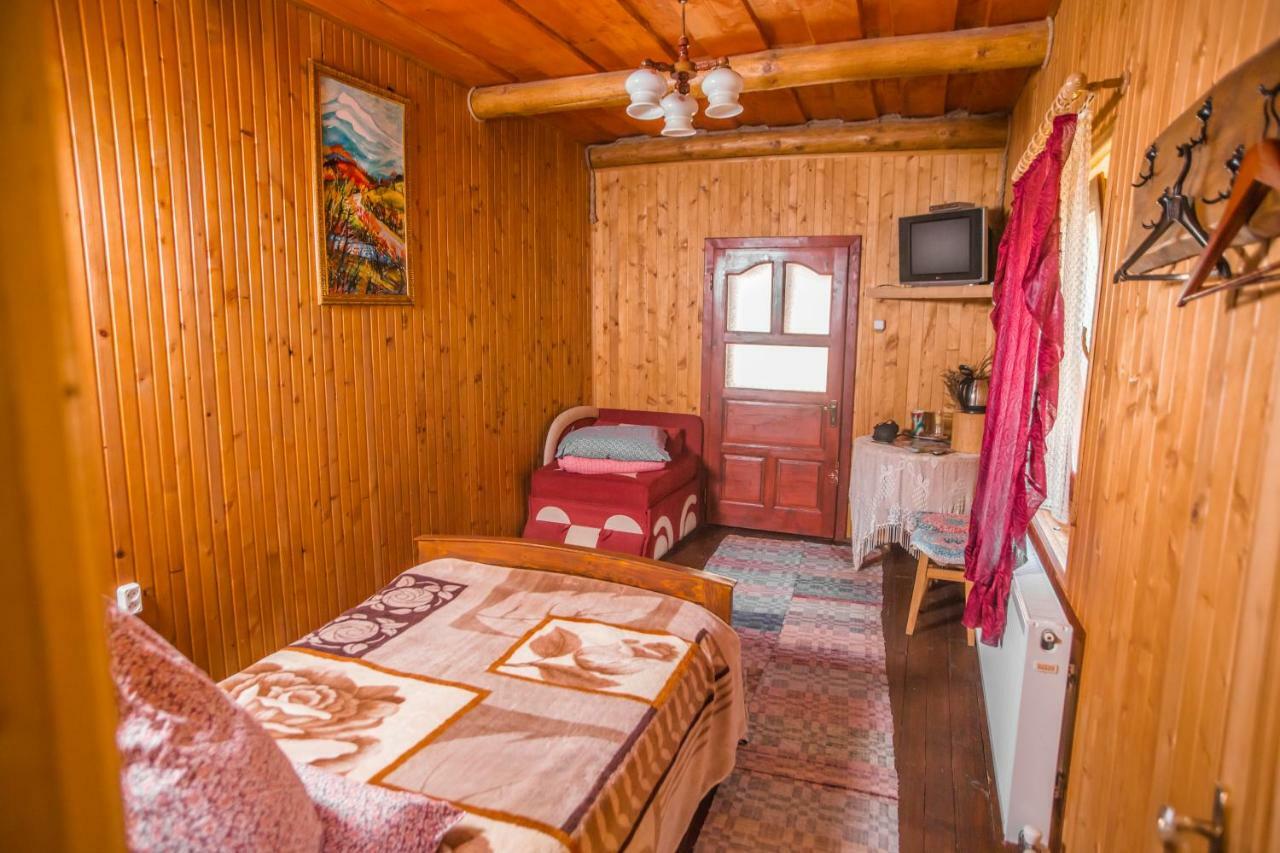 Садиба Над Потоком Lumşorî Exterior foto
