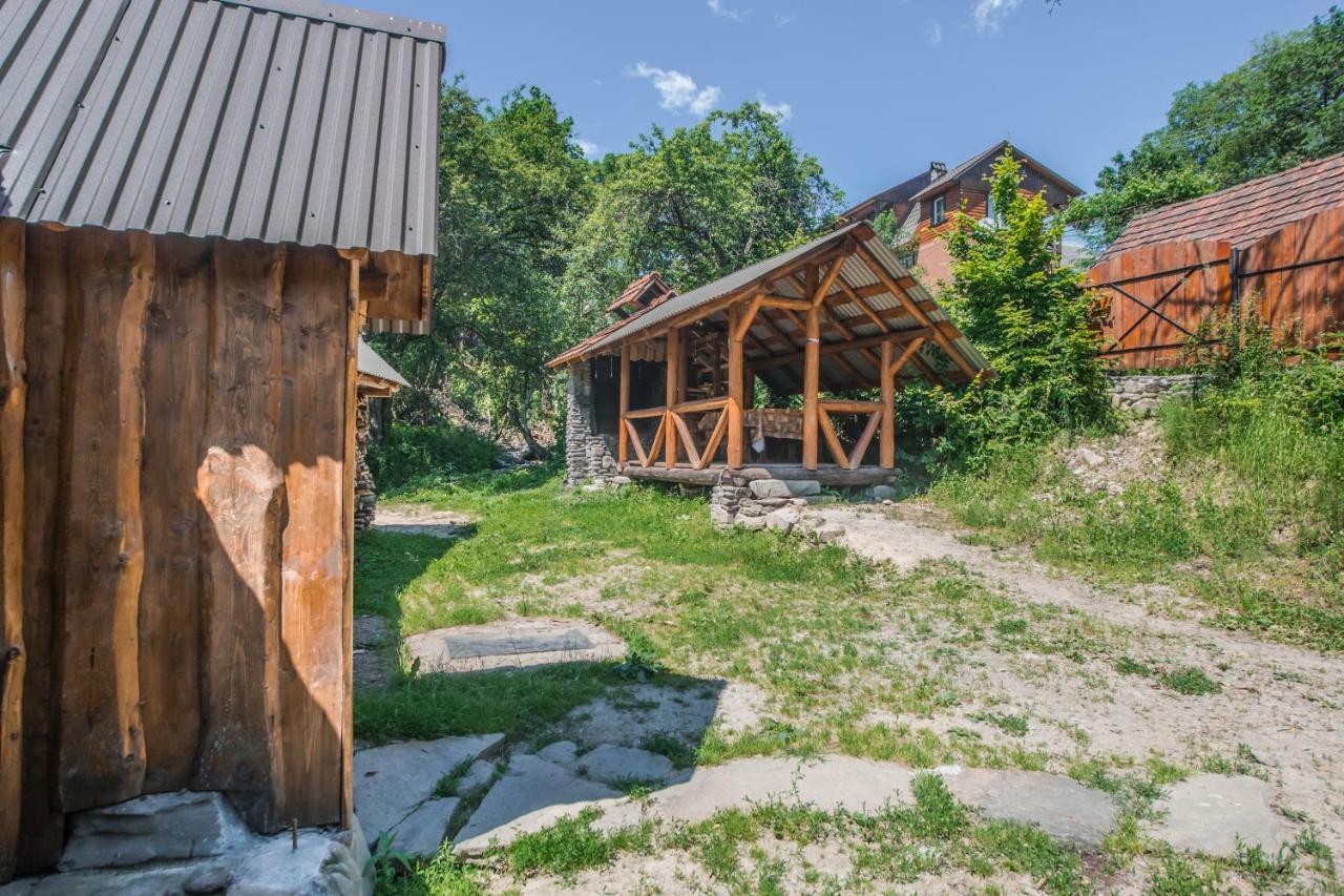 Садиба Над Потоком Lumşorî Exterior foto